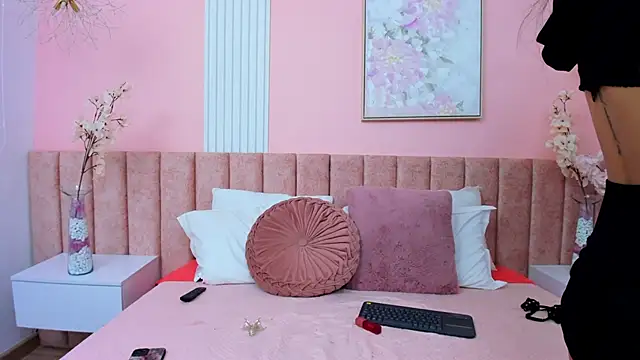 Skarlet Kiss online show from March 23, 2026, 7:07 pm