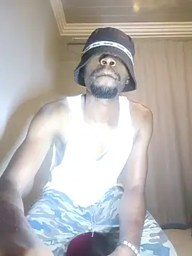 Snapshot of TreySavvy chatting on July 8, 2026, 12:04 am TreySavvy online show from July 8, 2026, 12:04 am