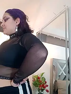 Liily Foxxy online show from April 14, 2026, 11:05 am