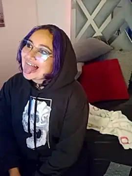 Snapshot of Liily_Foxxy chatting on May 27, 2026, 11:07 am Liily Foxxy online show from May 27, 2026, 11:07 am