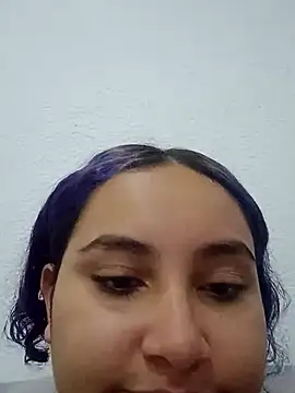 Snapshot of Liily_Foxxy chatting on May 31, 2026, 10:33 am Liily Foxxy online show from May 31, 2026, 10:33 am