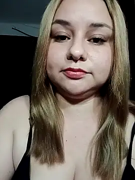 Snapshot of jennyyhottt chatting on April 21, 2026, 5:47 am jennyyhottt online show from April 21, 2026, 5:47 am