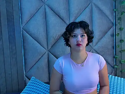 LaraSpark   online show from March 13, 2026, 11:39 am