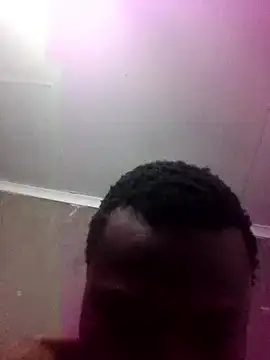 kushsmoothy online show from April 4, 2026, 1:37 am