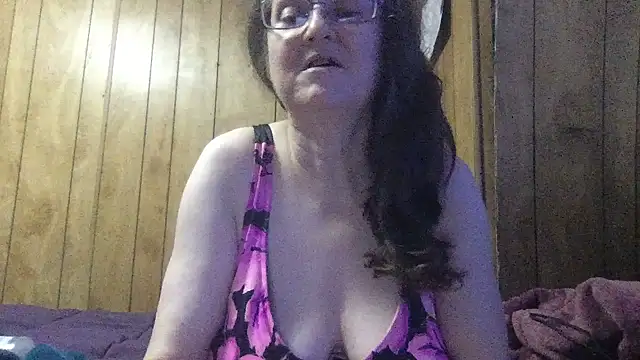 Snapshot of milfmichelle69 chatting on June 6, 2026, 2:16 am milfmichelle69 online show from June 6, 2026, 2:16 am
