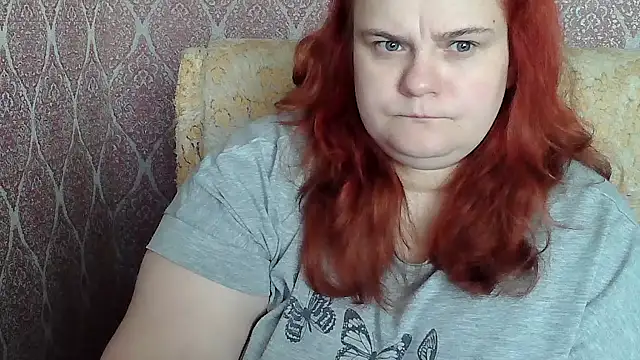 DollyGersonn online show from April 14, 2026, 5:35 am