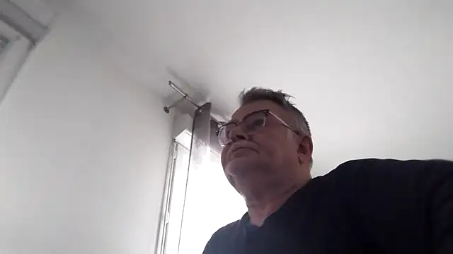 oura online show from April 12, 2026, 6:18 am