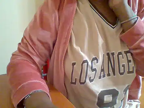 melaninebony2 online show from March 19, 2026, 3:10 am