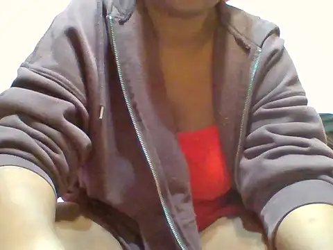 melaninebony2 online show from April 22, 2026, 10:50 am