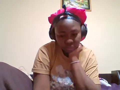 melaninebony2 online show from April 25, 2026, 7:11 am