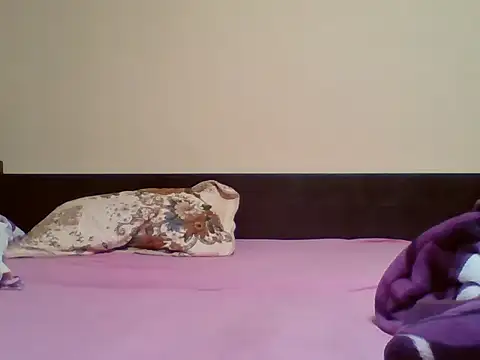 melaninebony2 online show from April 26, 2026, 5:16 am