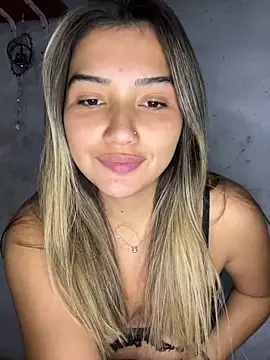 miicbebita online show from April 9, 2026, 2:44 pm