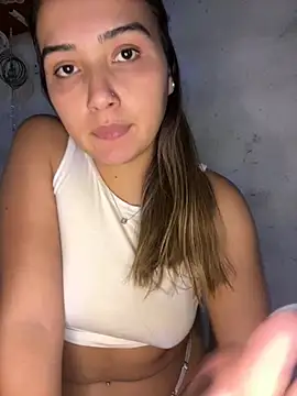 miicbebita online show from April 13, 2026, 6:13 pm