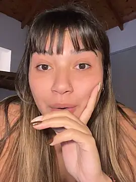 miicbebita online show from May 28, 2026, 2:36 pm