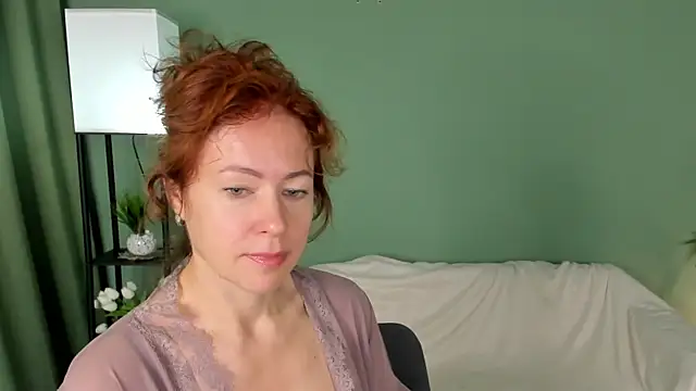 Snapshot of LeticiaRomano chatting on July 10, 2026, 4:06 am LeticiaRomano online show from July 10, 2026, 4:06 am