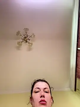 Snapshot of Cutee_Erika chatting on June 7, 2026, 10:52 am Cutee Erika online show from June 7, 2026, 10:52 am