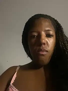 Snapshot of Brenda_hot27 chatting on May 31, 2026, 9:05 am Brenda hot27 online show from May 31, 2026, 9:05 am