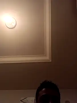 Snapshot of lucassos1 chatting on April 16, 2026, 4:57 am lucassos1 online show from April 16, 2026, 4:57 am