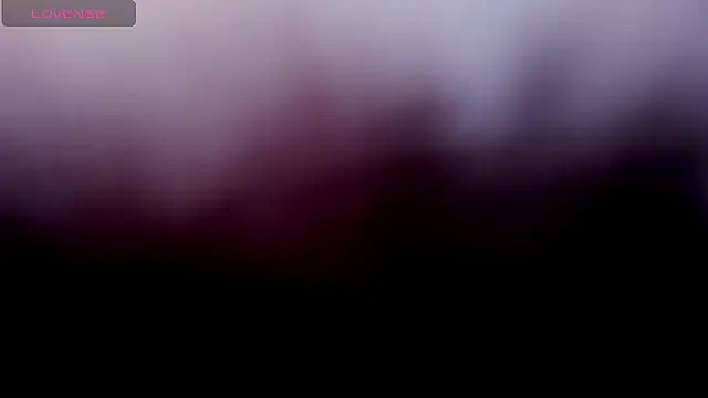 Snapshot of LaurendPink chatting on June 1, 2026, 1:35 pm LaurendPink online show from June 1, 2026, 1:35 pm