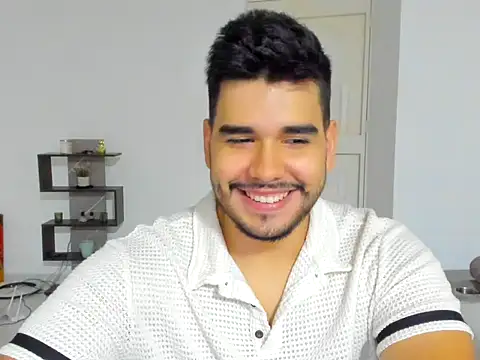 LatinBeardCali online show from March 28, 2026, 2:55 am