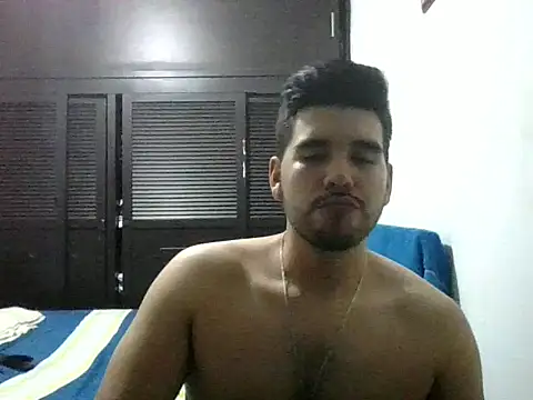 LatinBeardCali online show from April 11, 2026, 6:40 am