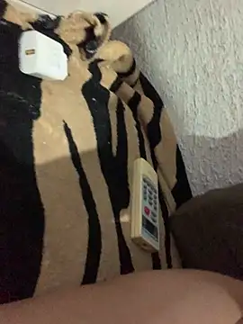 paulinhah20 online show from March 10, 2026, 10:15 pm