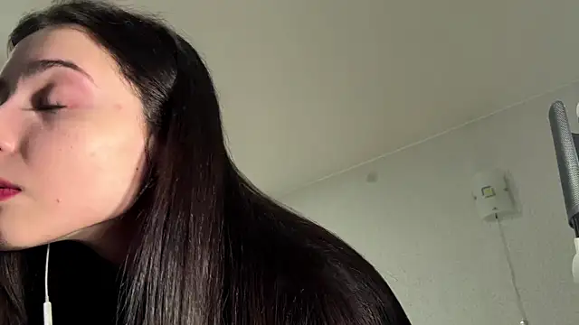 Mikytiki online show from March 25, 2026, 3:18 pm