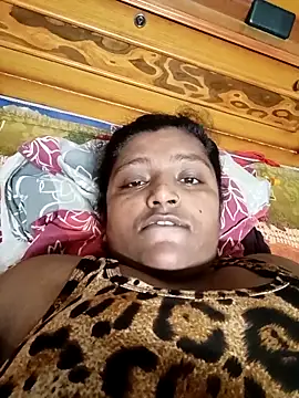 Radhika088 online show from June 1, 2026, 5:14 pm