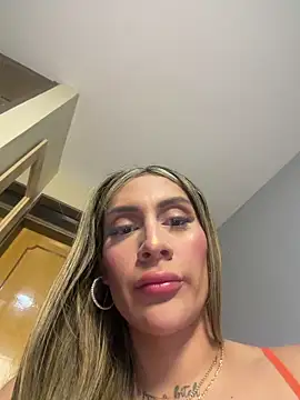 Miamattel3 online show from April 11, 2026, 3:11 am