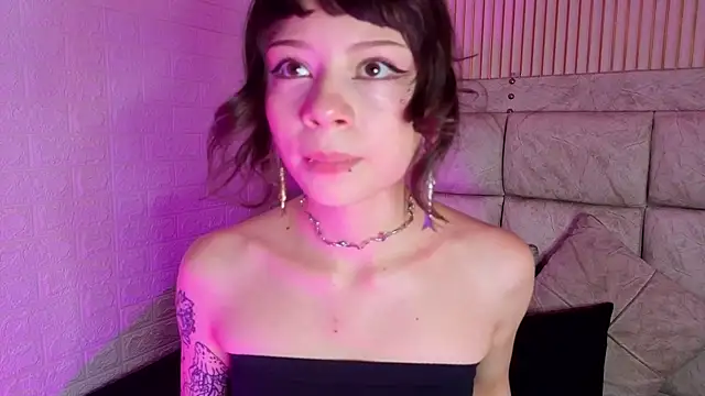 Snapshot of AnyaDobe1 chatting on March 23, 2026, 2:32 pm AnyaDobe1 online show from March 23, 2026, 2:32 pm