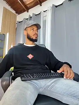 Oliver bigblack cock online show from April 26, 2026, 5:54 pm