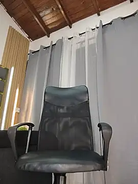Oliver bigblack cock online show from May 22, 2026, 7:08 pm