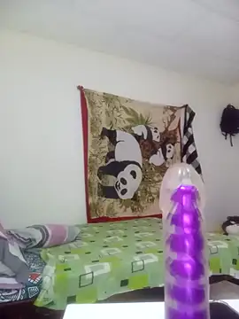 antonelared18 online show from April 10, 2026, 2:06 am