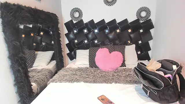 Amarantha rosse online show from April 16, 2026, 9:39 pm