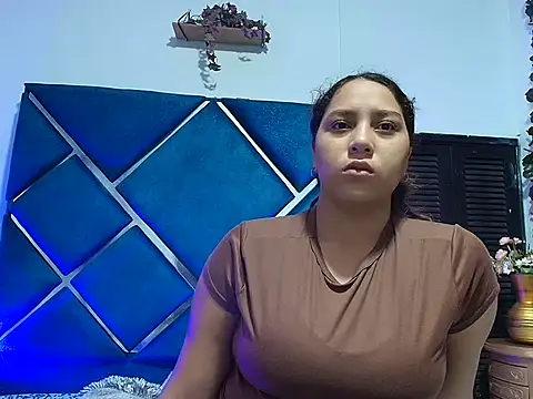 Snapshot of AnaisNuaghty chatting on March 17, 2026, 12:30 pm AnaisNuaghty online show from March 17, 2026, 12:30 pm