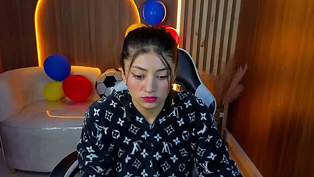 Snapshot of Lia_queen_tx chatting on July 4, 2026, 3:24 am Lia queen tx online show from July 4, 2026, 3:24 am