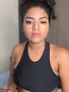 karlymonroe online show from March 25, 2026, 10:49 pm