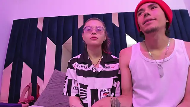 KikyoAndDrey online show from March 23, 2026, 2:54 pm