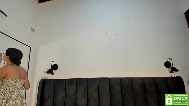 selena  smith1 online show from April 15, 2026, 11:38 pm