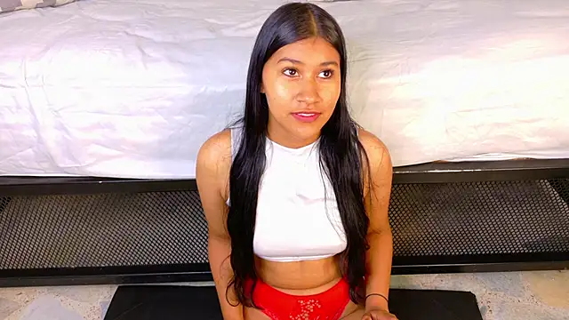 TaniaTaylor   online show from March 12, 2026, 2:01 pm