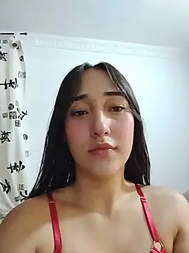 isabellaHill2 online show from April 8, 2026, 3:50 am