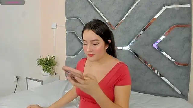 DanielaCruz-1 online show from April 21, 2026, 5:47 am