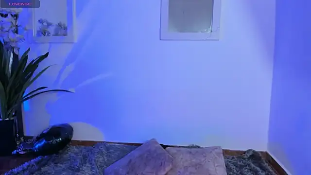 Dimitra hells online show from April 16, 2026, 9:50 pm