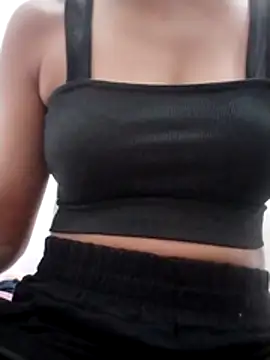 Snapshot of Tasty_Cherry chatting on April 23, 2026, 5:48 pm Tasty Cherry online show from April 23, 2026, 5:48 pm
