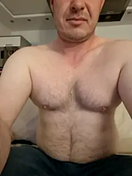 Snapshot of AgaiJa42 chatting on April 3, 2026, 8:07 pm AgaiJa42 online show from April 3, 2026, 8:07 pm