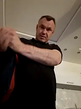 Snapshot of AgaiJa42 chatting on April 12, 2026, 8:25 pm AgaiJa42 online show from April 12, 2026, 8:25 pm