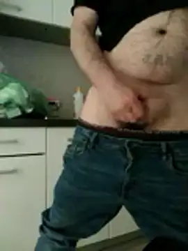 Snapshot of AgaiJa42 chatting on April 15, 2026, 5:36 am AgaiJa42 online show from April 15, 2026, 5:36 am