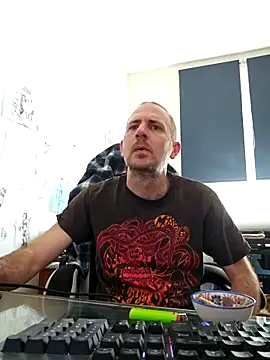 dufatcock online show from April 26, 2026, 1:20 pm