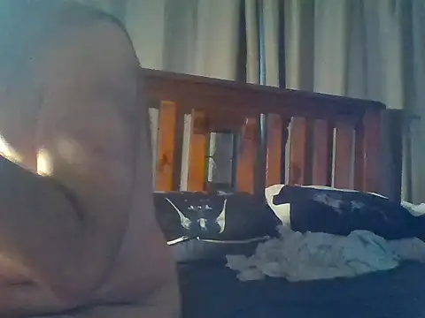 Snapshot of Sith-Wookiee chatting on April 8, 2026, 10:43 pm Sith-Wookiee online show from April 8, 2026, 10:43 pm