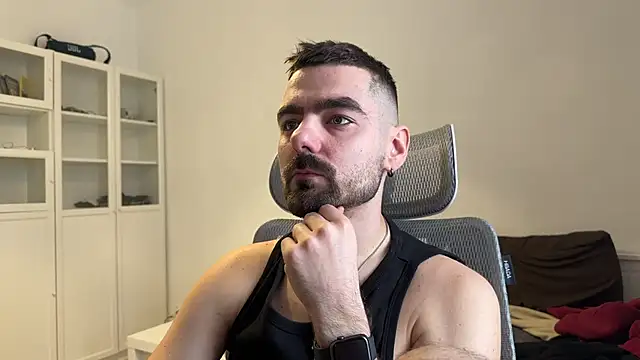 Split manager online show from March 16, 2026, 1:37 pm